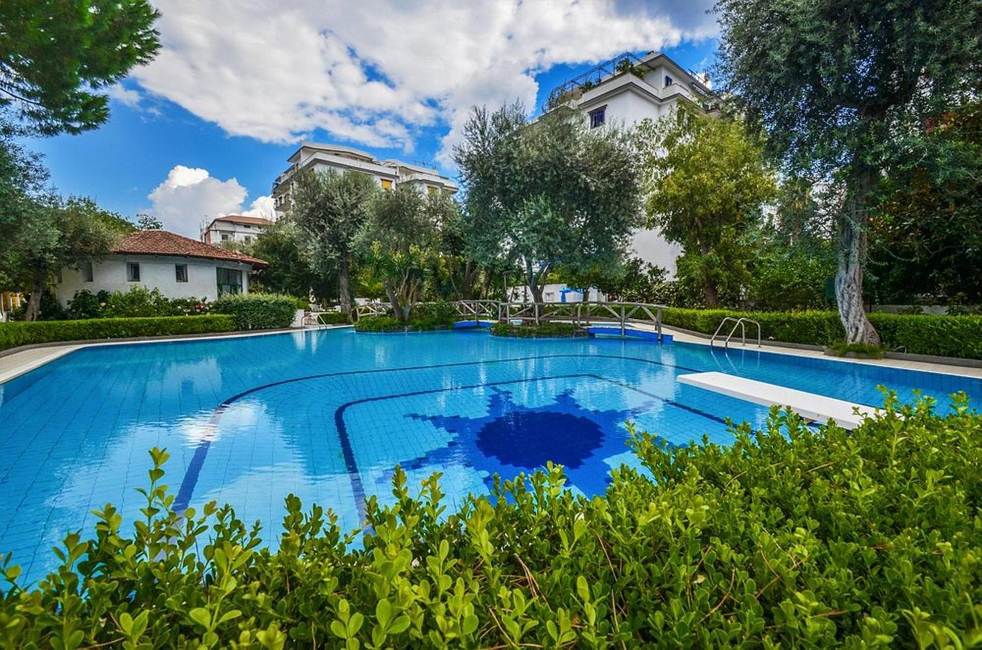 Casa Mar - Elegant Apartment With Pool And Panoramic Terrace In The Heart Of سورينتو المظهر الخارجي الصورة