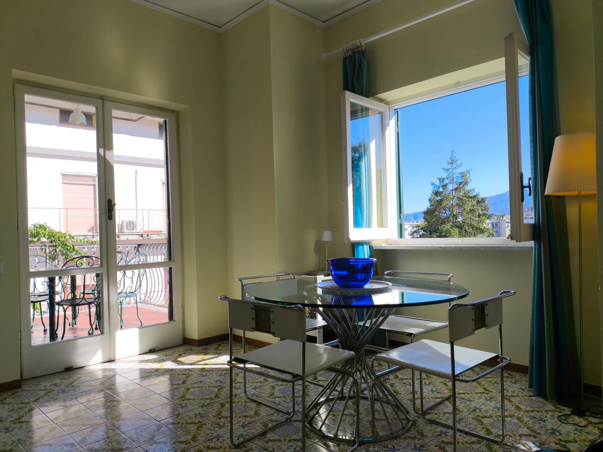 Casa Mar - Elegant Apartment With Pool And Panoramic Terrace In The Heart Of سورينتو المظهر الخارجي الصورة